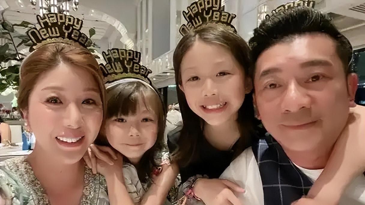 43岁的港姐季军胡家惠又一次站在了感情的风口浪尖上