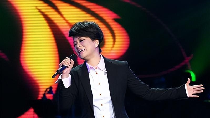 63岁毛阿敏近况：豪门守寡4年，21岁女儿优秀