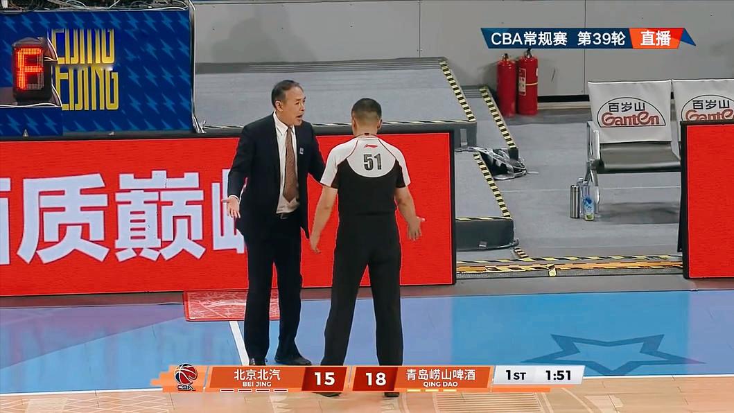 输球又伤核心！刘维伟仰天长叹，丢CBA关键战！国内球员令人愤怒