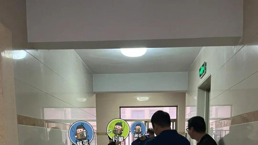 千金买房万金买邻，遇到这样的奇葩邻居，家装修得再好，也不想回