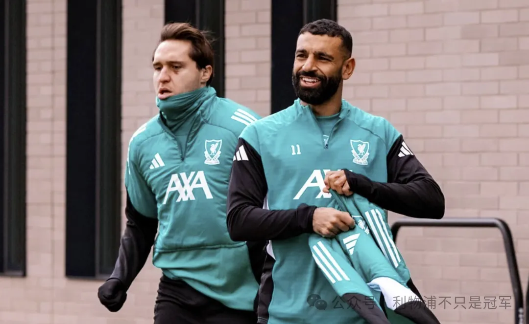 发布会直接被问阿隆索！希望斯洛特忍辱负重，带利物浦扬眉吐气