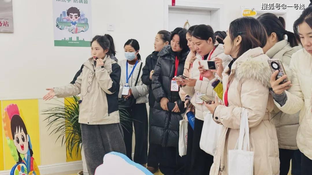 信阳市百花幼儿园：冬日相聚共研学，百花芬芳引同行