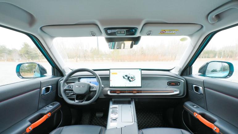 BJ30旅行家：家庭出行的“全能搭子”猜想