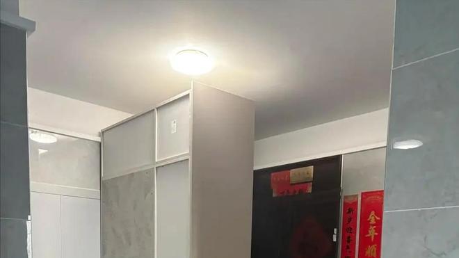 住进小区才懂：最可怕的不是物业，而是那些难以言说的邻居们