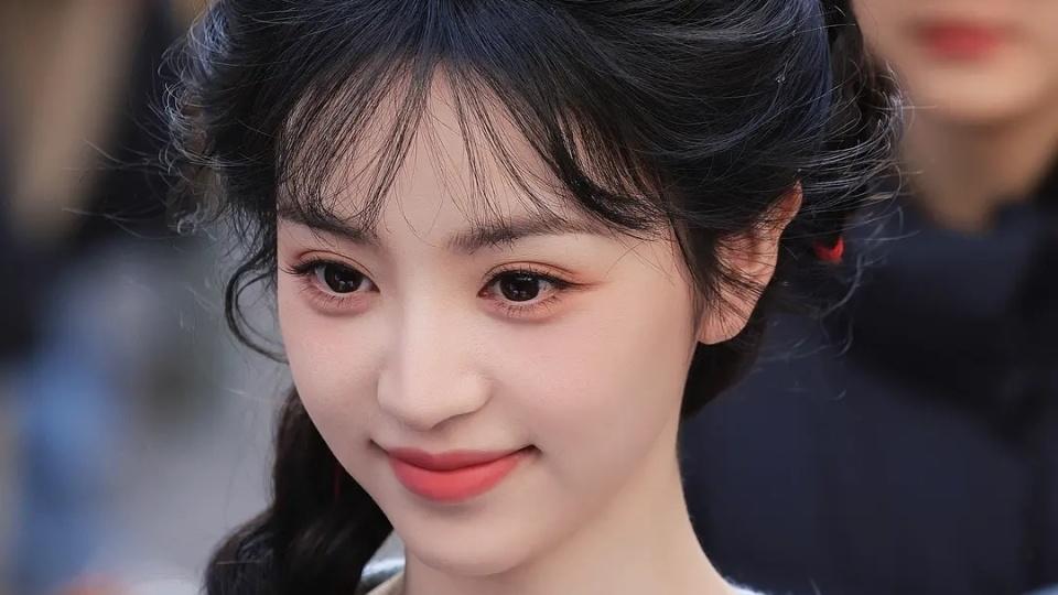 首播4集，双平台热度第一，终于又有好剧可以追了！