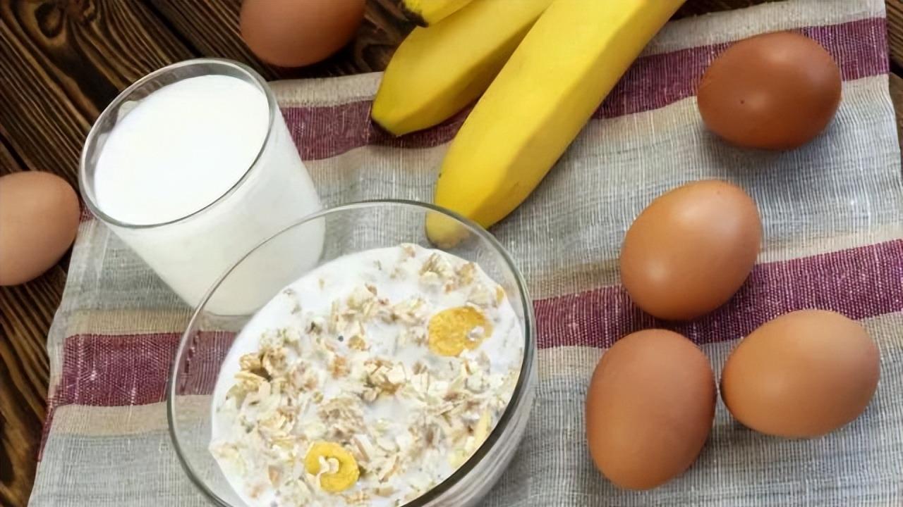 燕麦：被低估的“排便神器”，让孩子轻松拉臭臭