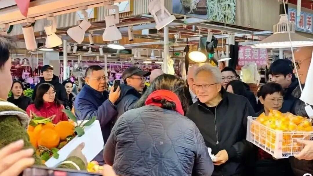 黄仁勋到上海为什么第一站就去逛菜市场？