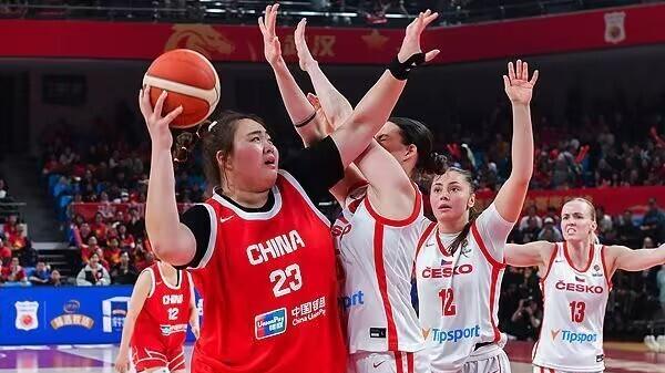 刘禹彤落选，李梦缺席！世界杯预选赛+3月11日开赛：中国女篮VS马里！张子宇、韩旭、李月汝三人组成“