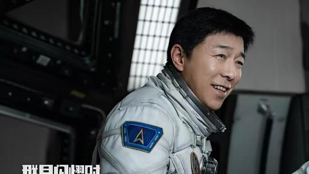 摒弃个人英雄主义，《群星闪耀时》真正演出了大国浪漫