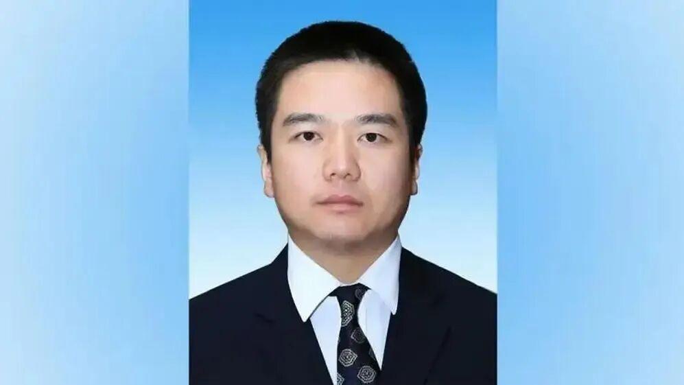徐刘蔚任上被查，曾在32岁成为贵州省最年轻县长，因与万达王健林一次“过招”引关注