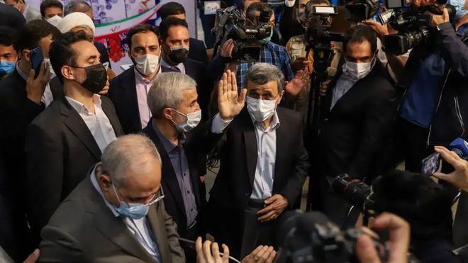 反美斗士变摩萨德特工？内贾德被软禁，炸开了中东最脏的一张牌