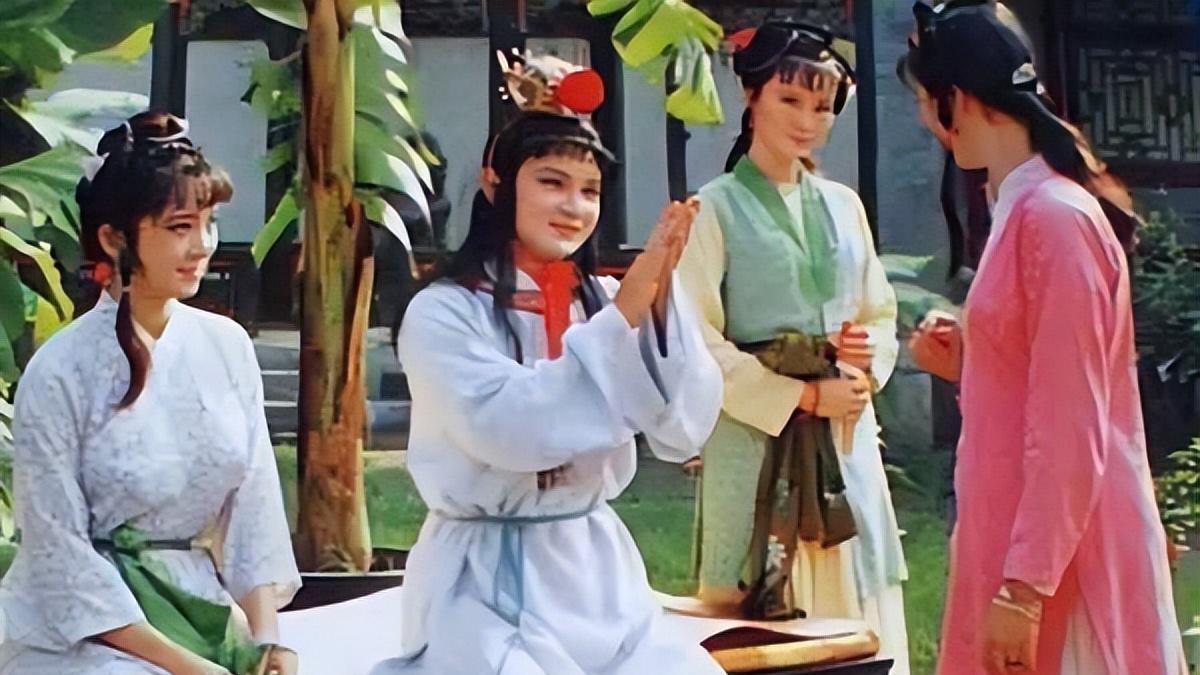 晴雯和袭人，到底哪个更好？