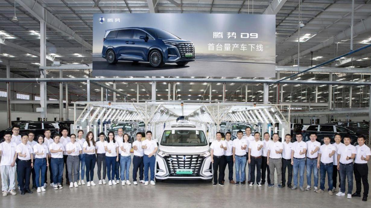 月薪过万抢人！比亚迪狂招4000技术工人，为何如此急切招兵买马？