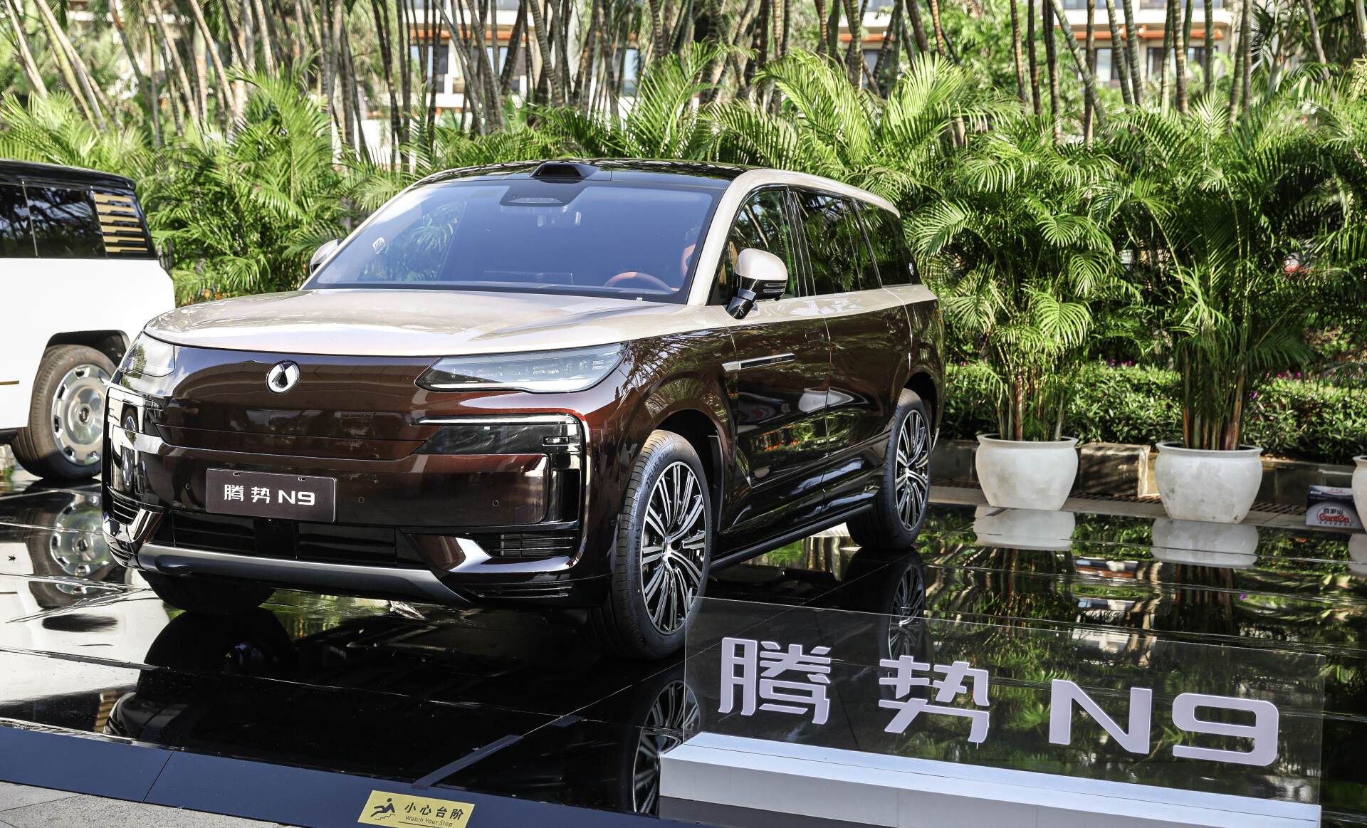 腾势护航博鳌，注入中国智造新力量