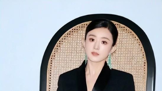 明明是“戏混子”，却被捧成实力派，这3位演员真的被高估了