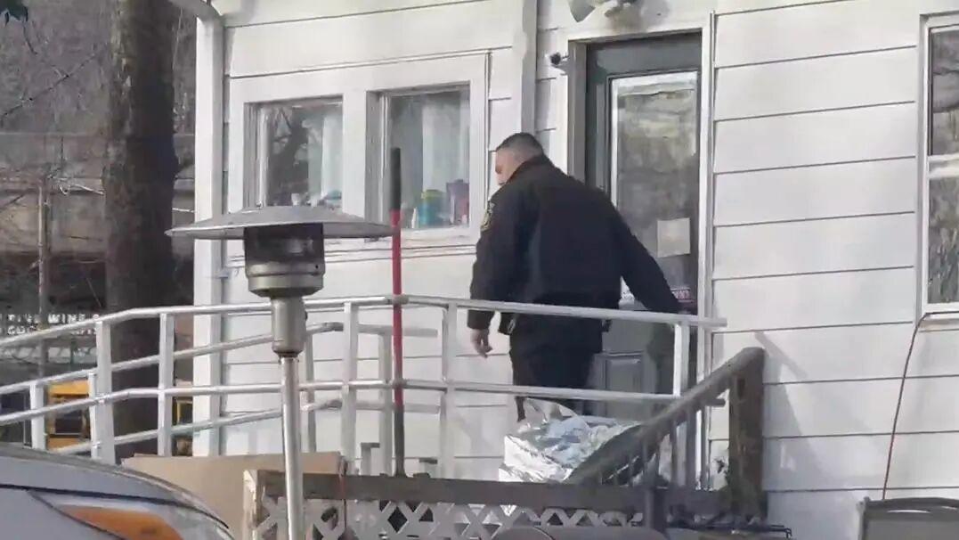 “我没收了他的Switch，他用我的枪杀了我。”一个父亲临终前无法听到的忏悔…