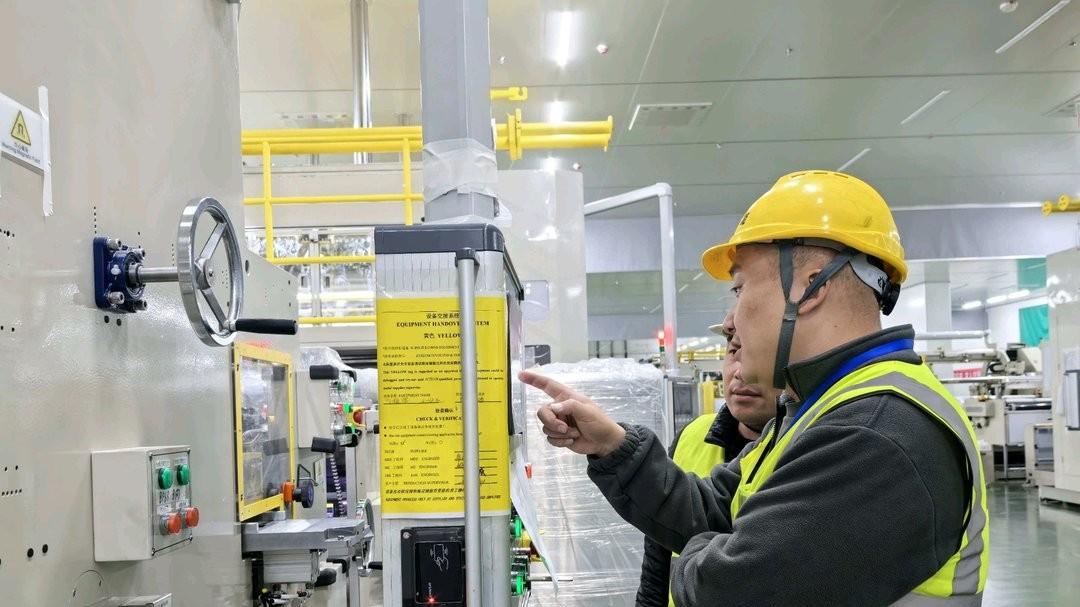 策马扬鞭开门红！全球首个长时储能一体化零碳产业园在菏泽鲁西新区加速跑