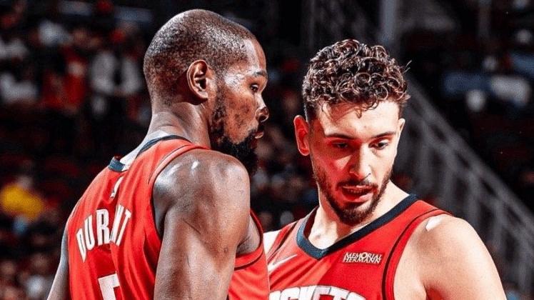 罚球7中2！1板5失误！申京太抽象了，这么打下去难进全明星