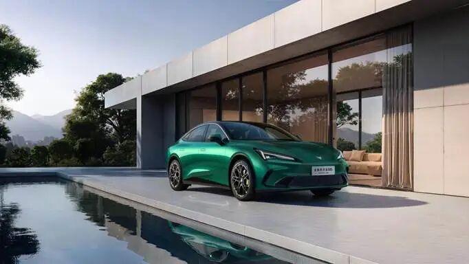 续航天花板！阿尔法S5预售：11.28万起，双续航全覆盖