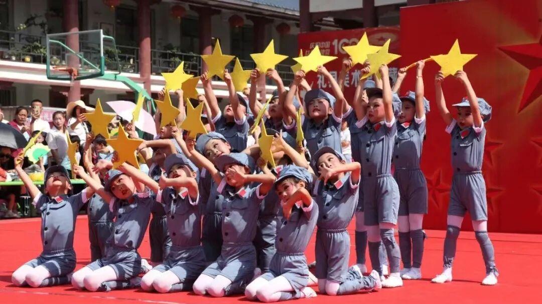 2026不同年龄段幼儿园孩子户外活动时长标准解读，这3所幼儿园获赞无数👍