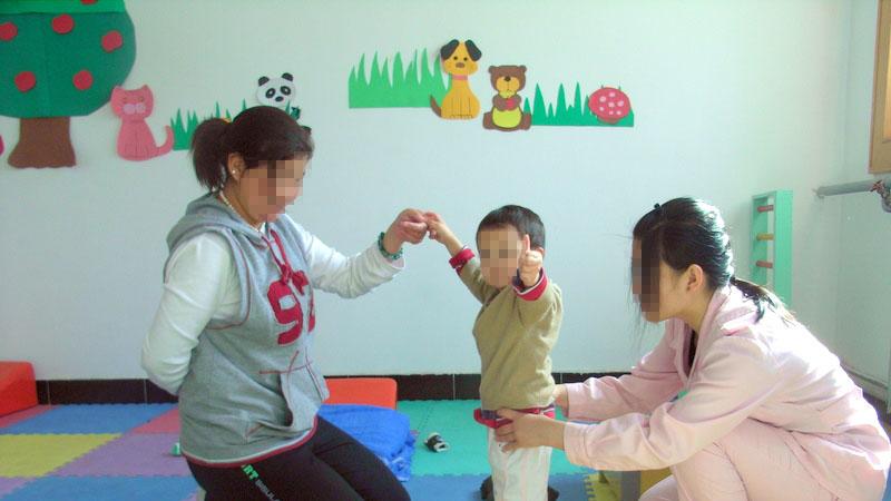 被误诊脑瘫7年，颅骨骨折被当成正常发育：医院到底该怎么赔？