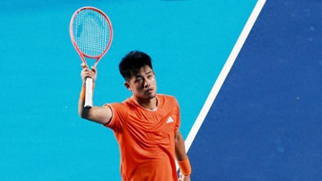 ATP挑战赛普罗旺斯站首轮 吴易昺2-0击败法国穆勒 晋级次轮