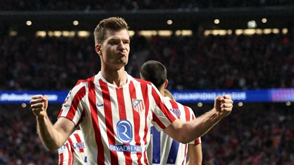 索尔洛特上演历史级帽子戏法，马竞主场大胜晋级欧冠16强