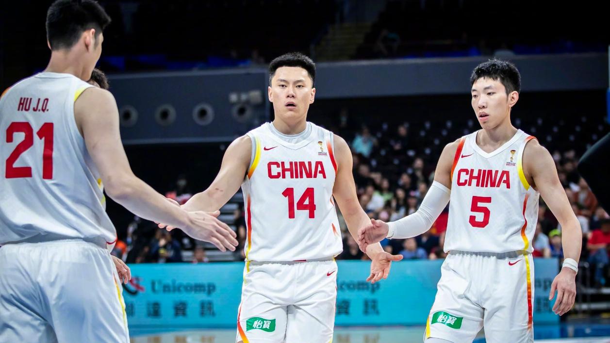 中国男篮最新出线形势和评分！8人通过检验，有3人郭士强不能再招了