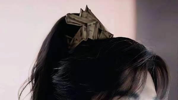 张若昀骨裂仍拍《庆余年 3》，郭麒麟拒加武戏：两种敬业，一样精彩！