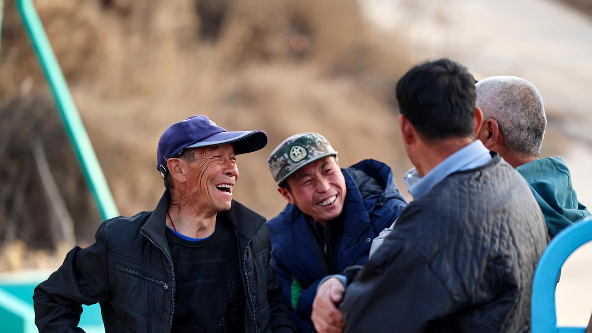 500元养老金提案背后，藏着多少农民的血泪史？