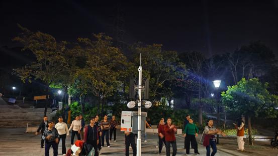 静音舞场 | 西乡铁仔山公园让广场舞活力不扰宁静