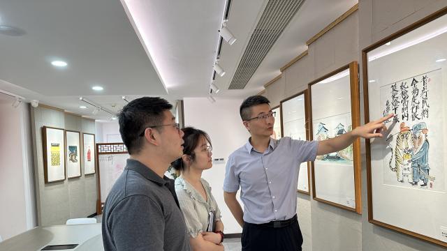 浙江省桐乡市：漫绘润书香 廉韵伴共读