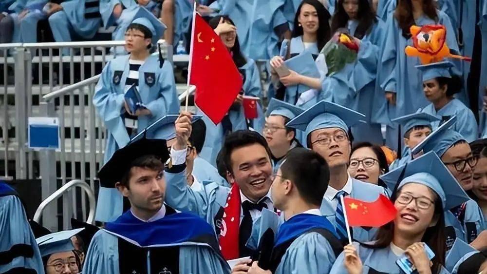 美国ICE严查OPT挂靠：超1万起违规，留学生F-1身份及绿卡预警