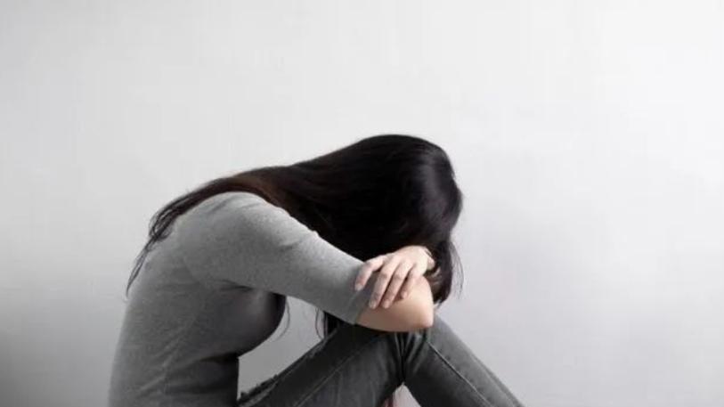 抑郁症不是想的太多，而是身体在喊停