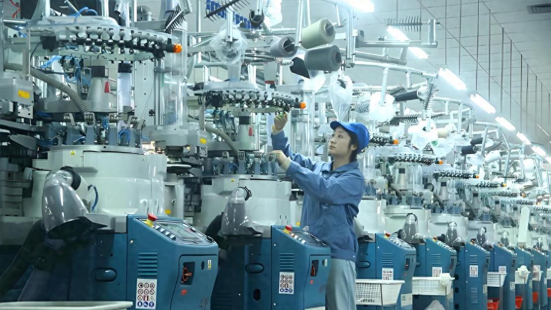 中国经济开年超预期！但外强内弱警报已响，内需破局刻不容缓