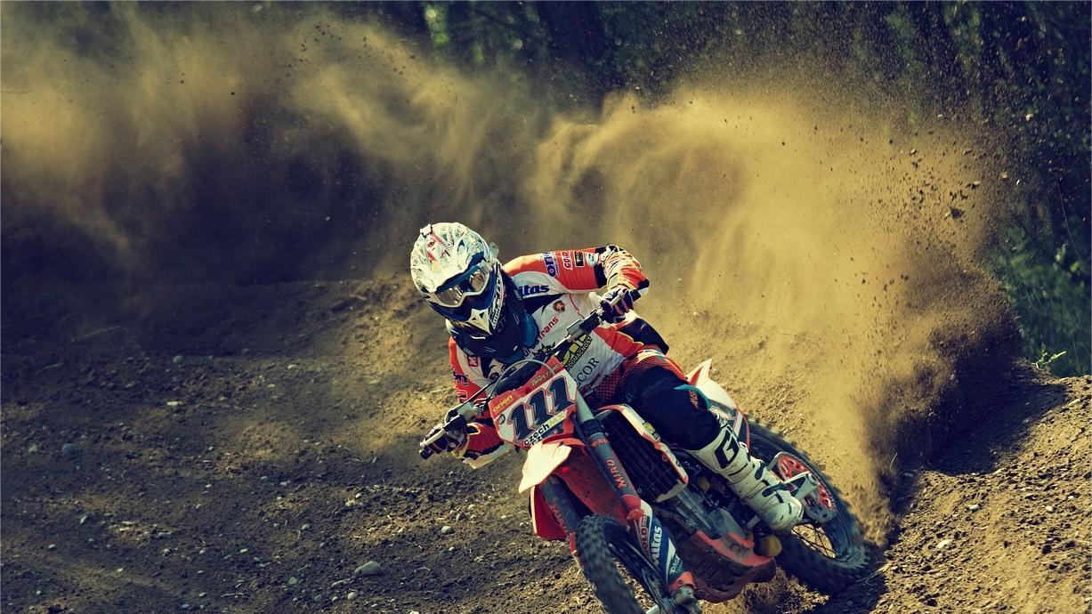 广角镜头在运动摄影中的具体应用