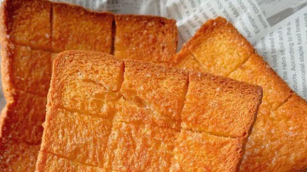 外酥内软！重庆巷子里的黄油焦糖吐司