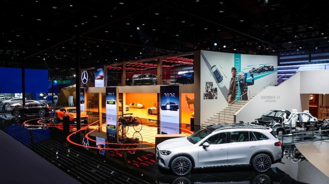 北京车展纯电GLC的“越级”背后，藏着奔驰最务实的战略转身