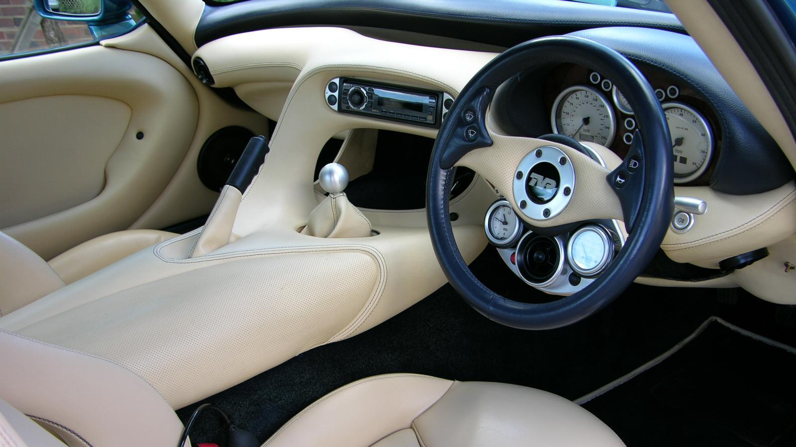 桀骜的英伦野兽：TVR Cerbera十年传奇