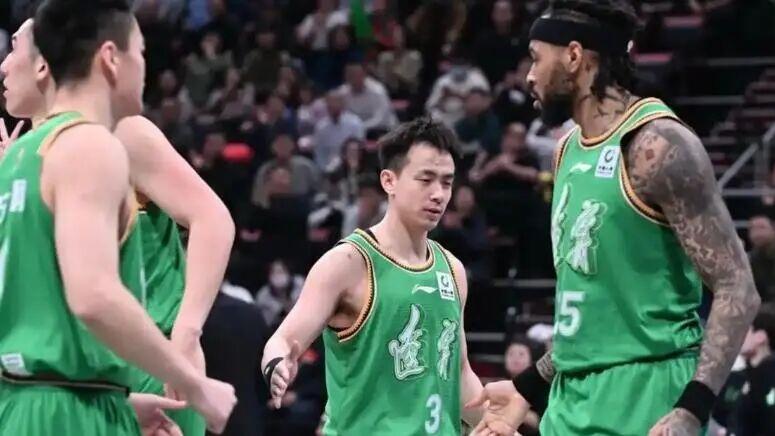 辽篮在“既要，又要，还要”中慢慢沉沦