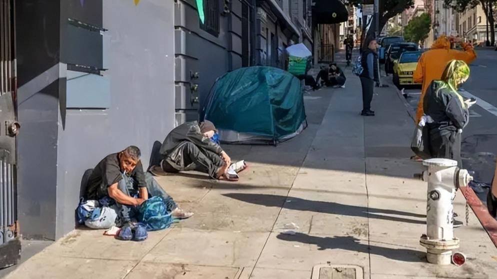 美国 “斩杀线” 下中产困境，中国道路有何不同？