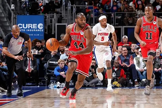 这次又被火箭打爆了！公牛锋线新星的合同是联盟最夸张的垃圾合同