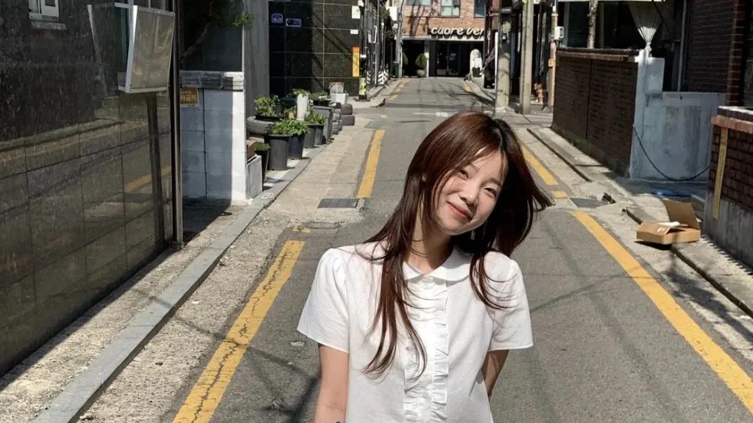 小个子不会搭？今夏就穿“套装裙”，一键轻松显高，气质又高级，美得毫不费力！