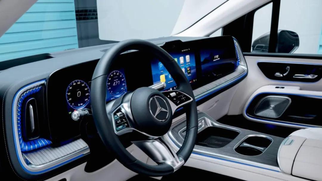 奔驰纯电VLE正式发布，提供8座布局可选，最高续航超700公里