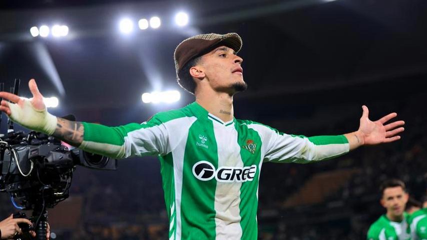 足球前瞻：国际米兰VS科莫，朗斯VS图卢兹，皇家马德里VS阿拉维斯，赫罗纳VS皇家贝蒂斯