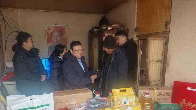 信泰保险大连分公司开展小年走访慰问活动