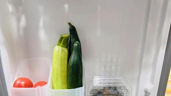 被年轻人“牛奶包装”用法惊到了！以为是垃圾，没想到用途这么广