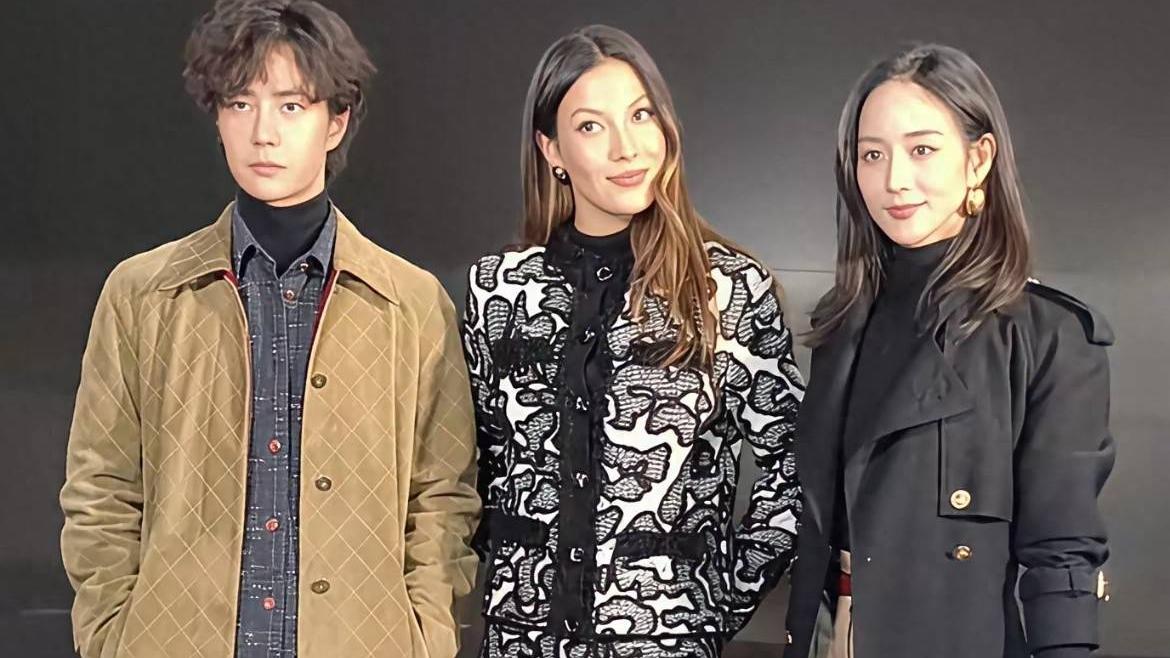 巴黎时装周同框！王一博谷爱凌张钧甯合体