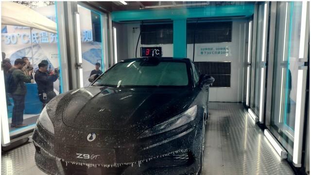 比亚迪重磅推第二代刀片电池+闪充技术，年底前布局2万座闪充站