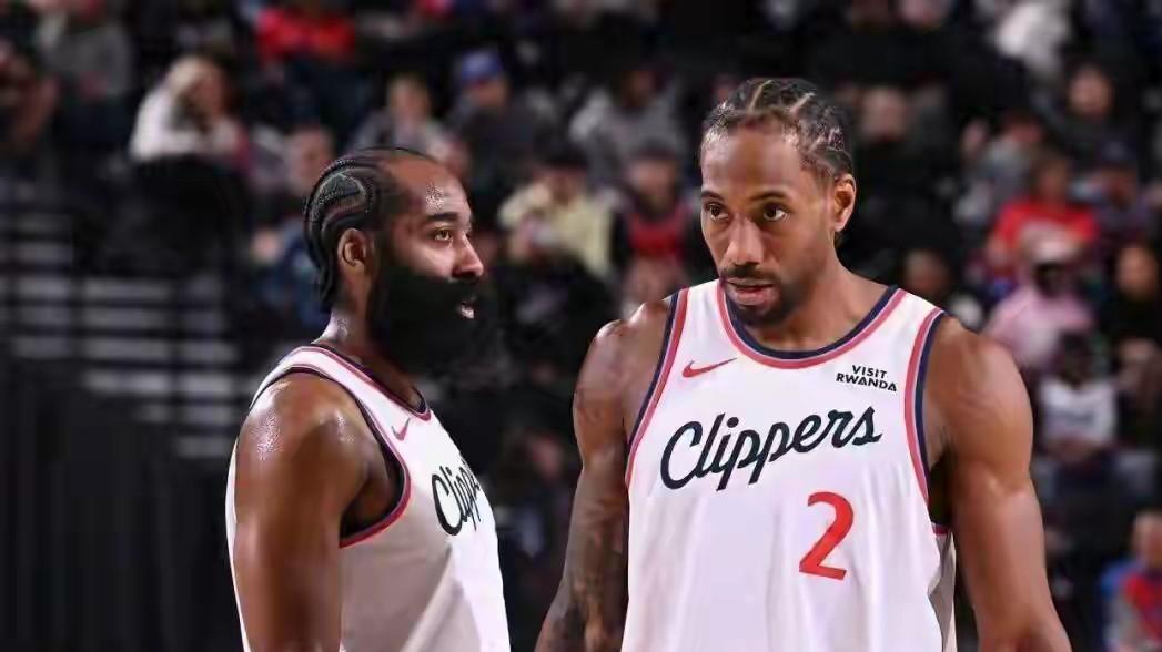 哈登复出17中6！快船12分输尼克斯！